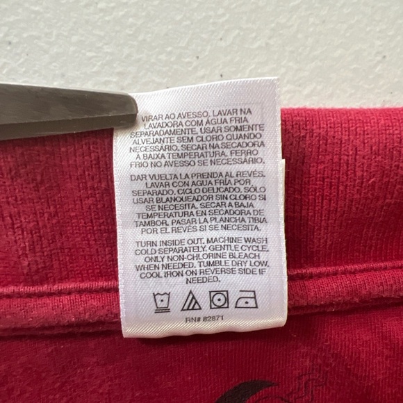 Warner Bros Studio Store Polo Shirt Men’s XXL Red Bugs Bunny Embroidered Logo - Picture 12 of 12